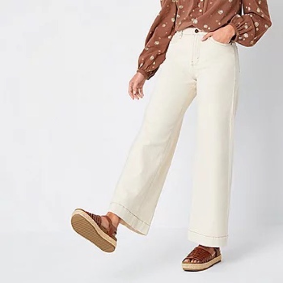 NWT a.n.a Womens High Rise Wide Leg Jean 18 c6 - Picture 2 of 5